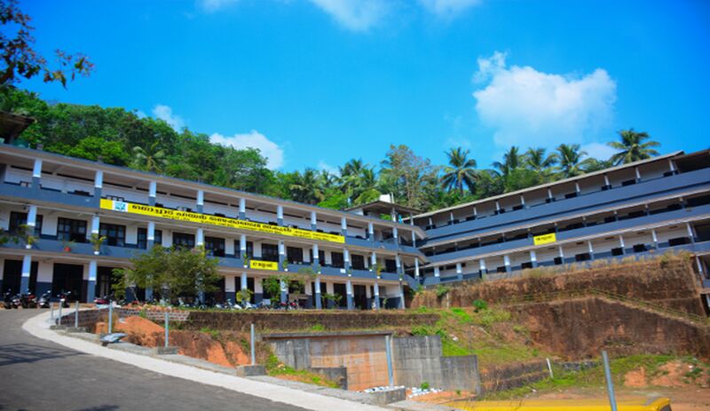 പ്രമാണം:47110 school 1.jpg