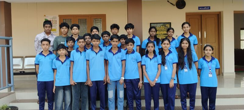 പ്രമാണം:12043 lkbatch24 27.jpg