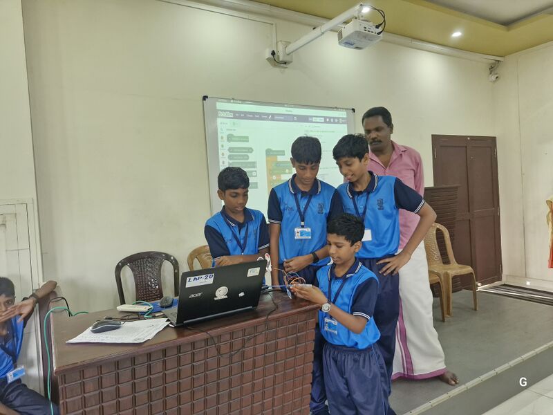 പ്രമാണം:17052 LK Preliminary Camp 9.jpg