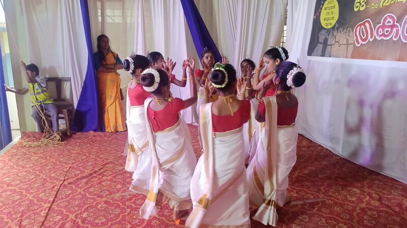 പ്രമാണം:19856 varshikam6.jpeg