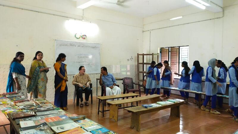 പ്രമാണം:20062 brothers1.jpg