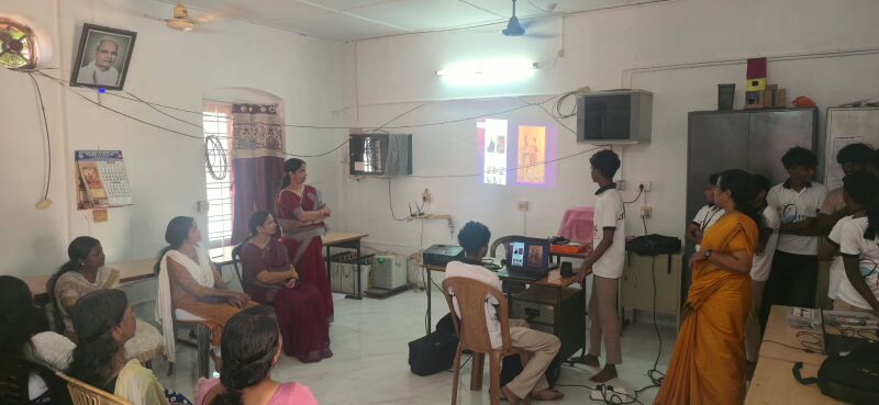 പ്രമാണം:33023-A I Training-2.jpg