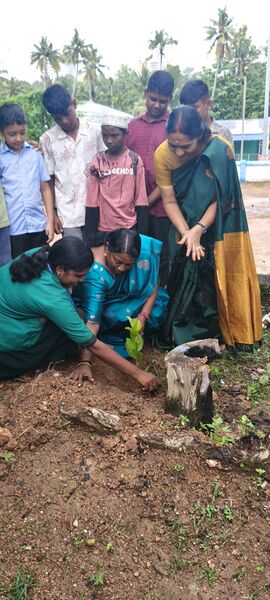 പ്രമാണം:43001 june 5 1.jpg