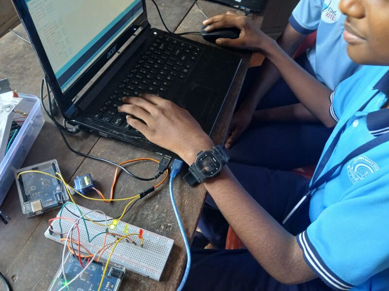 പ്രമാണം:BS21 ktm 31075.jpg