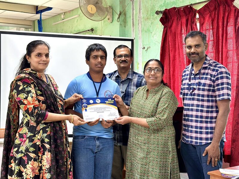 പ്രമാണം:ENTE SCHOOL REELS PKD 07.JPG