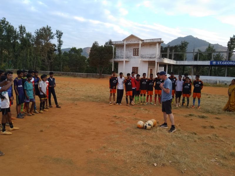 പ്രമാണം:SPORTS PRACTICE & COMPETITIONS SGHSS3.jpg