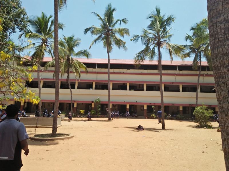 പ്രമാണം:Sch2 43065.jpg