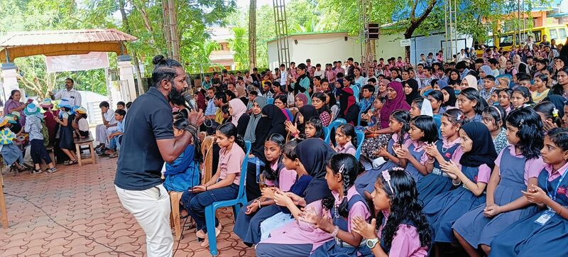 പ്രമാണം:13042 Pravesanolsavam nadanpattu.jpeg