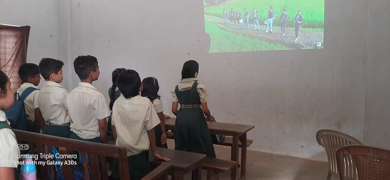 പ്രമാണം:31467 -hightech-hall.jpg