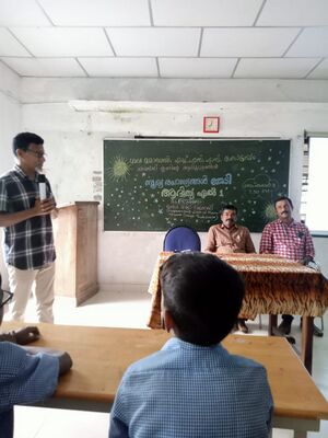 33027 Science club3.jpeg