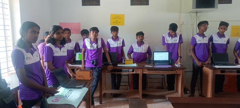 പ്രമാണം:36057 robofest.jpg