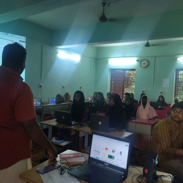 പ്രമാണം:42061 211.jpg