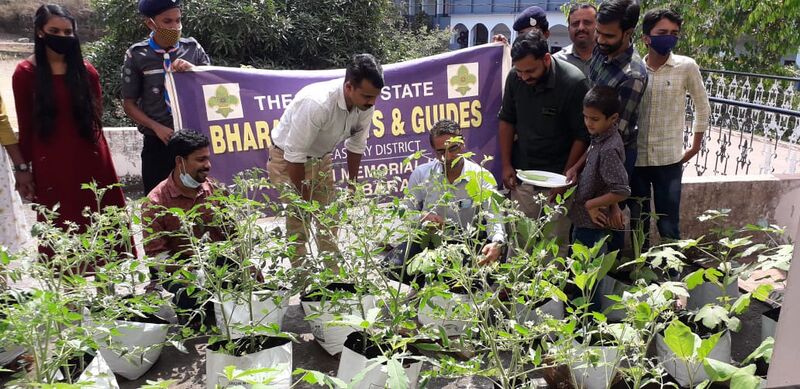 പ്രമാണം:47045-scout 2.jpeg