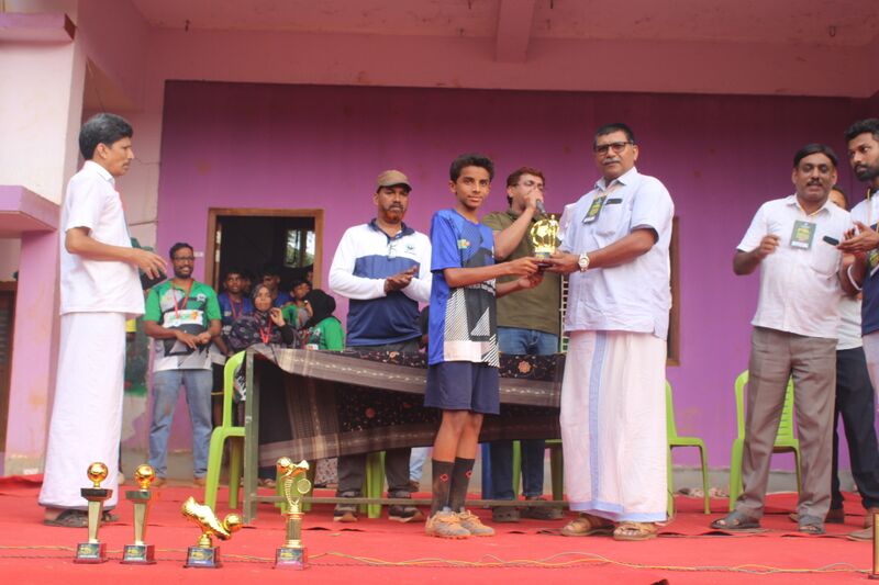 പ്രമാണം:16042 FSL25 Best player.JPG