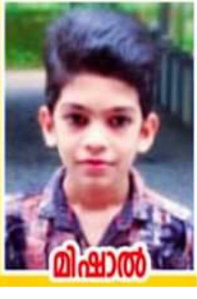 പ്രമാണം:16255 school leader.jpeg