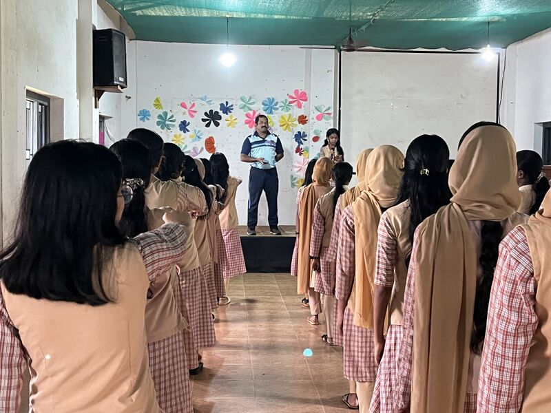 പ്രമാണം:19002 ju26 4.jpg