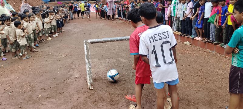 പ്രമാണം:19820-MLP-GOAL2026-Goal kick-1.jpg