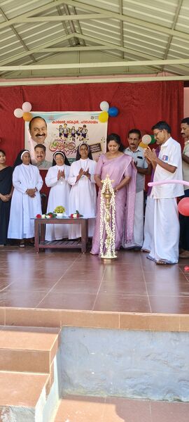 പ്രമാണം:21895-Praveshanolsavam 2026.jpg
