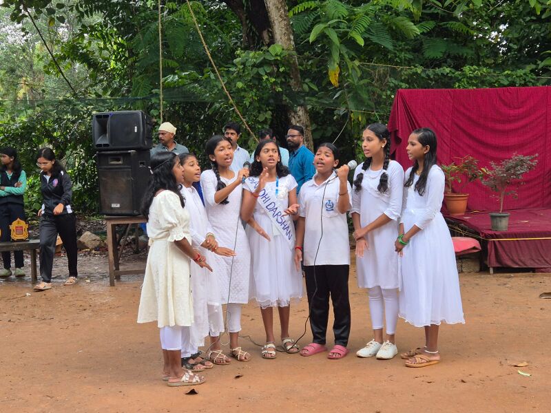 പ്രമാണം:42042 independence day 5.jpg