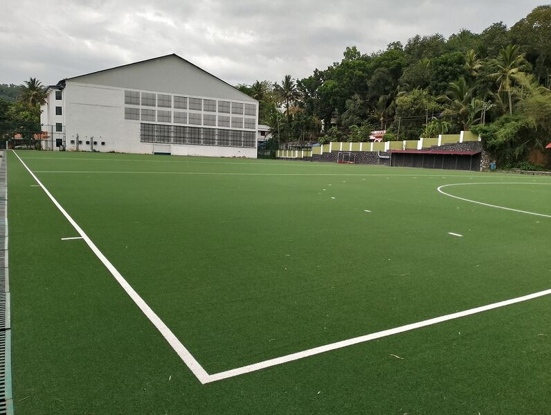 പ്രമാണം:43053 hitech hockeyground.jpg