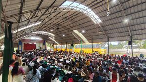 43085 reading 3.jpeg