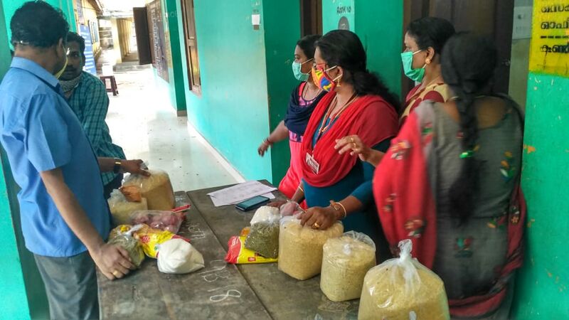 പ്രമാണം:44050 22 14 i55.jpeg