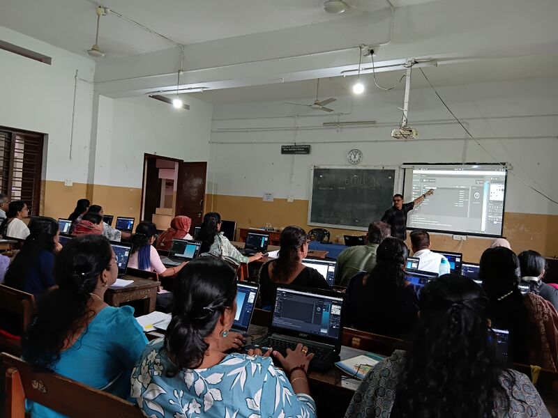 പ്രമാണം:Drcmlp tb std9 13.jpg