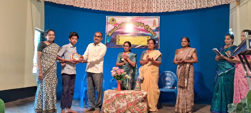 പ്രമാണം:11012 yip2.jpg