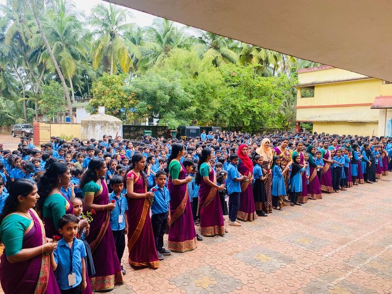 പ്രമാണം:11453teachers day 23 24 03.jpg