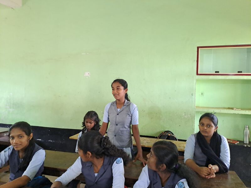പ്രമാണം:12017 class sabha10.jpg