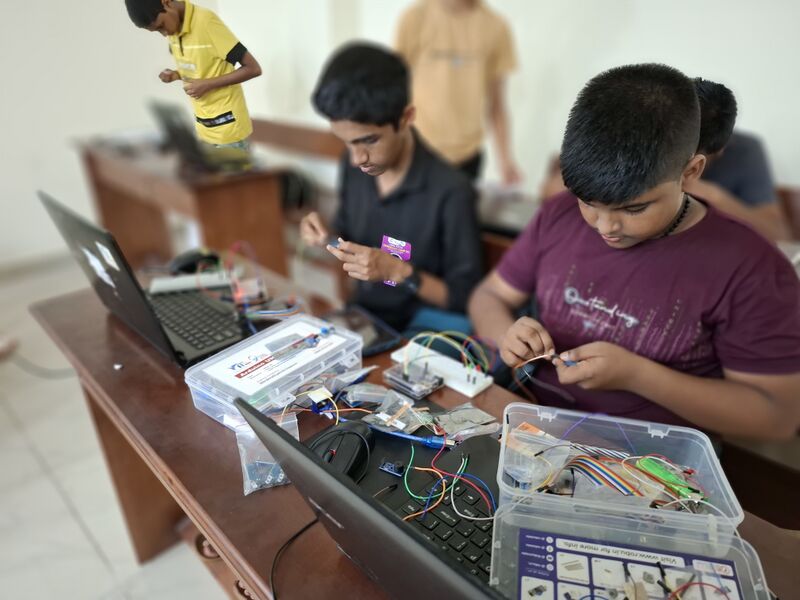 പ്രമാണം:13000 22.r.jpg