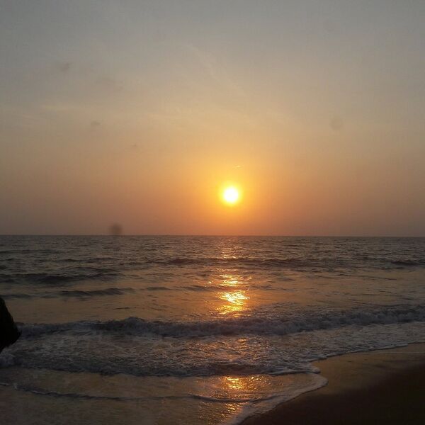 പ്രമാണം:19775 padinjarekkara beach-beach.jpg