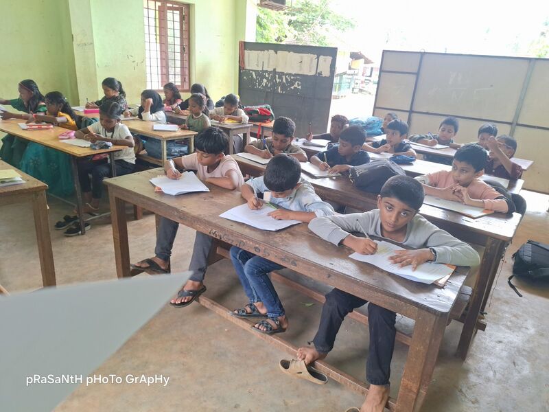 പ്രമാണം:19856- june 19-3.jpg