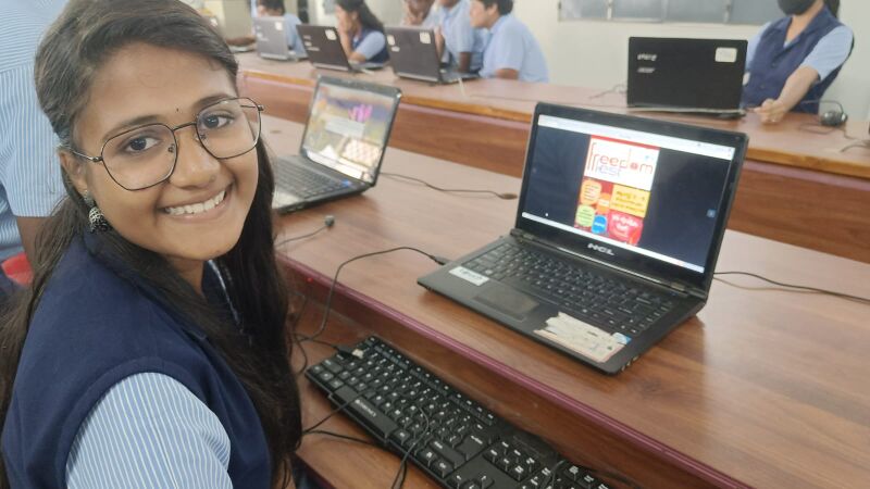 പ്രമാണം:21060-lk freedom 11.jpg