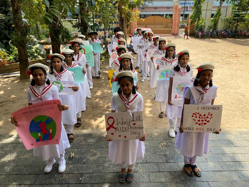 പ്രമാണം:35052 redcross 2425.jpg