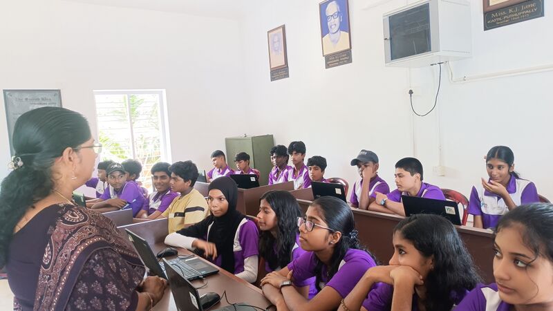 പ്രമാണം:36057 camp1.jpg
