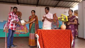 42040vayana17-1.jpg