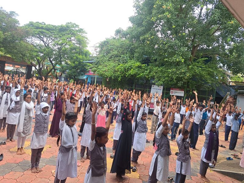 പ്രമാണം:43240 yoga5.jpg