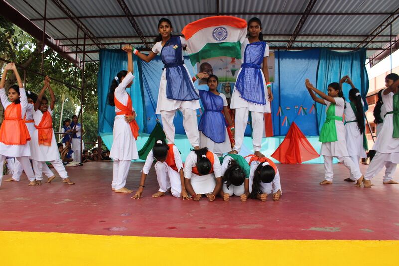 പ്രമാണം:44039 republic.jpeg