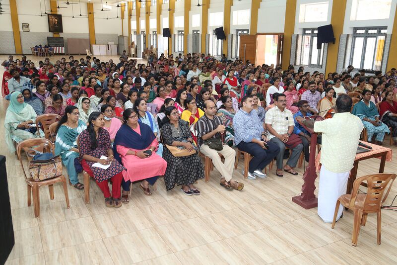 പ്രമാണം:LKM dist WS ALP9.jpg