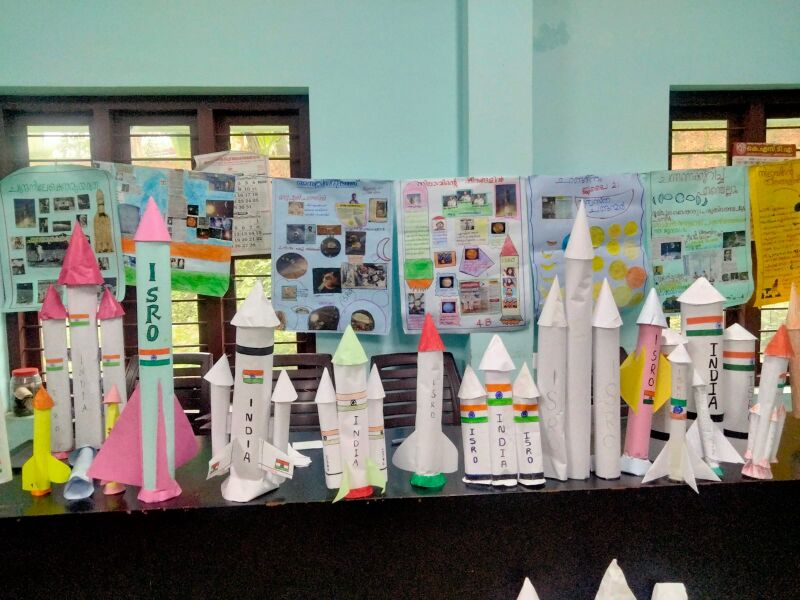 പ്രമാണം:19826 moonday3.jpeg