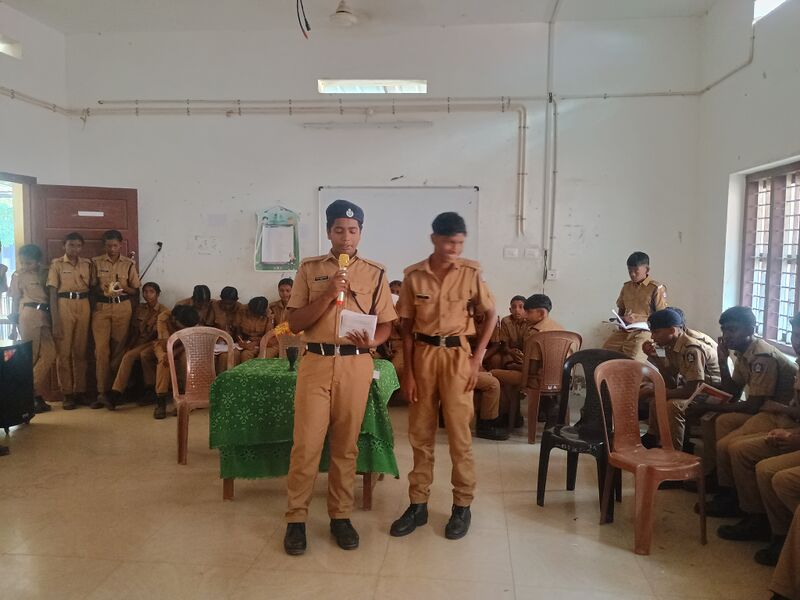 പ്രമാണം:35059-2025-26-SPC-XMas Camp-Section5-2.jpg
