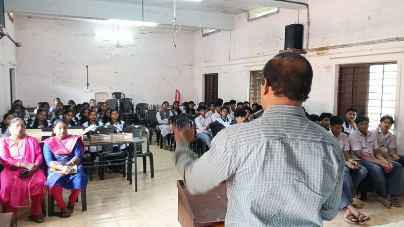 പ്രമാണം:36035 medC1.jpg