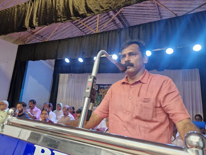 പ്രമാണം:47318 shathapoornima 3.jpg