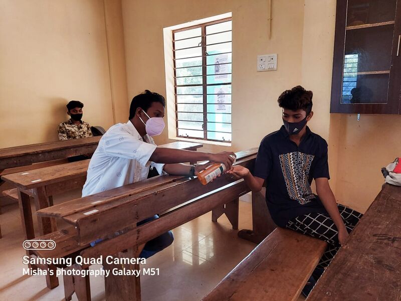 പ്രമാണം:BS21 TVM 43003 2.jpg