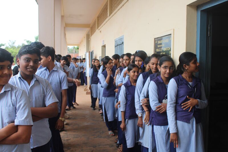 പ്രമാണം:11053 election1.jpg