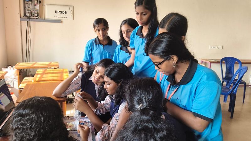 പ്രമാണം:12033 lkRobotics.jpeg