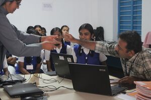 21001 sir with sister.JPG