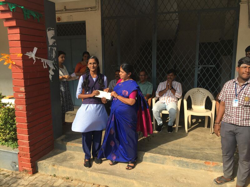 പ്രമാണം:21060 bestoutgoing student2.jpg