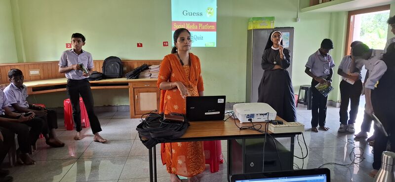പ്രമാണം:28027 school camp 1.jpg